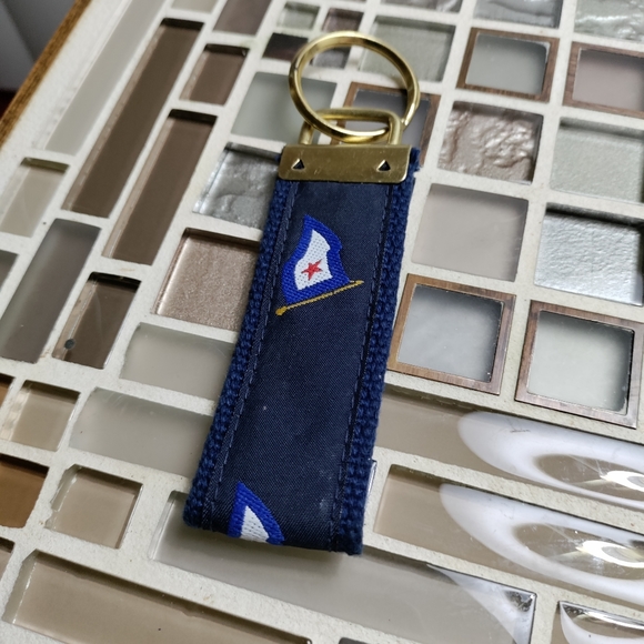 Vintage keychain-$5 add on - Picture 1 of 2